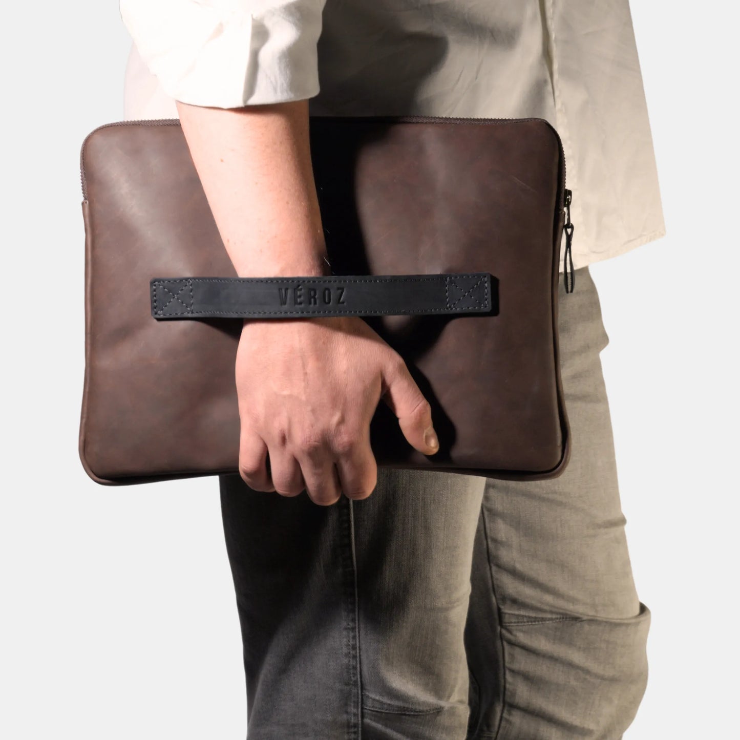 Funda Notebook Cuero Hudson - Chocolate