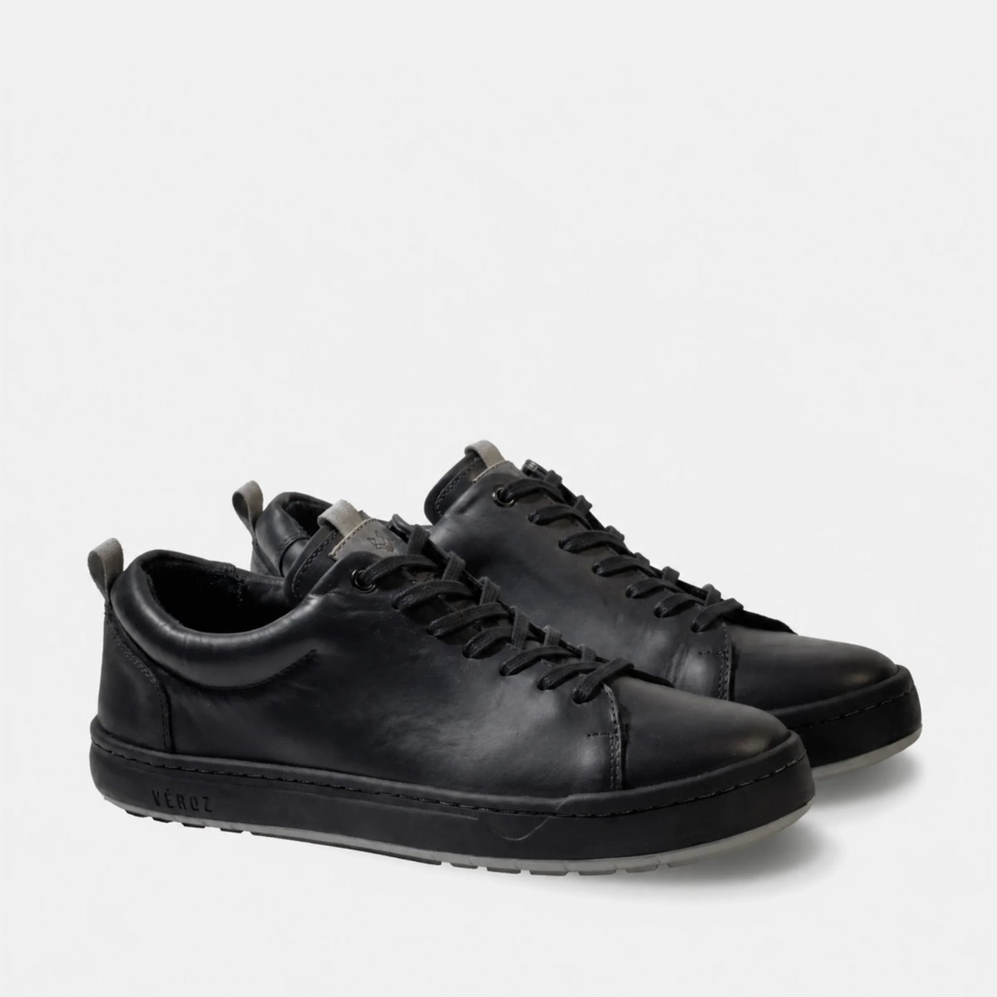 Zapatilla Cuero Hombre Rialto - Negro