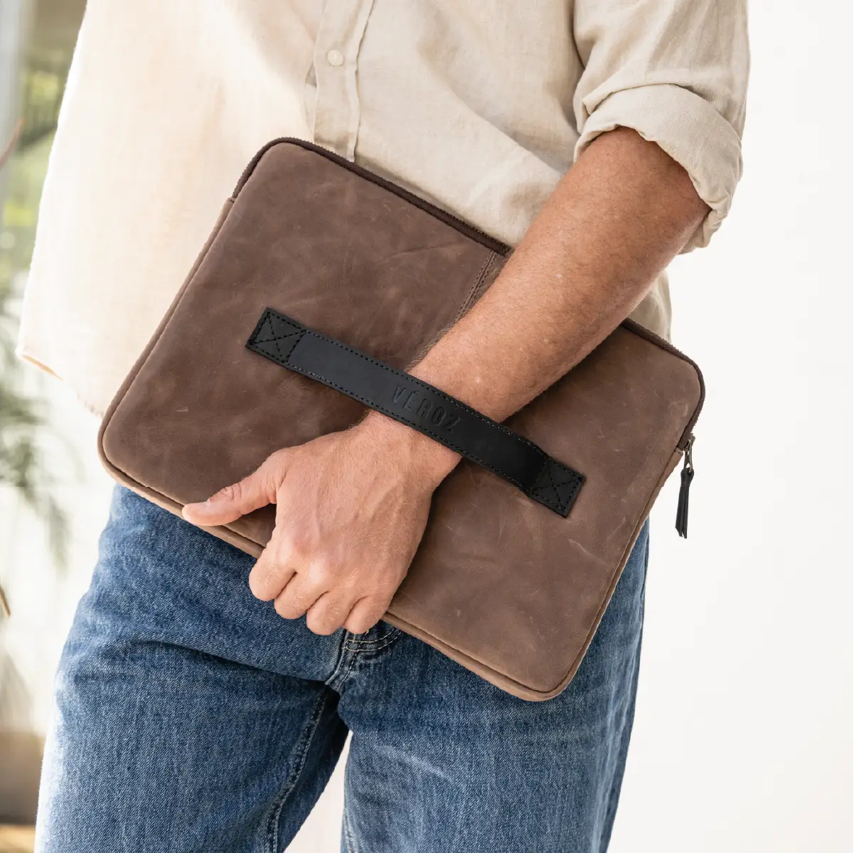 Funda Notebook Cuero Hudson - Chocolate